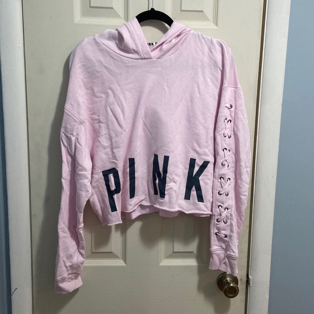 Pink cropped sweatshirt with lace up sleeve size large